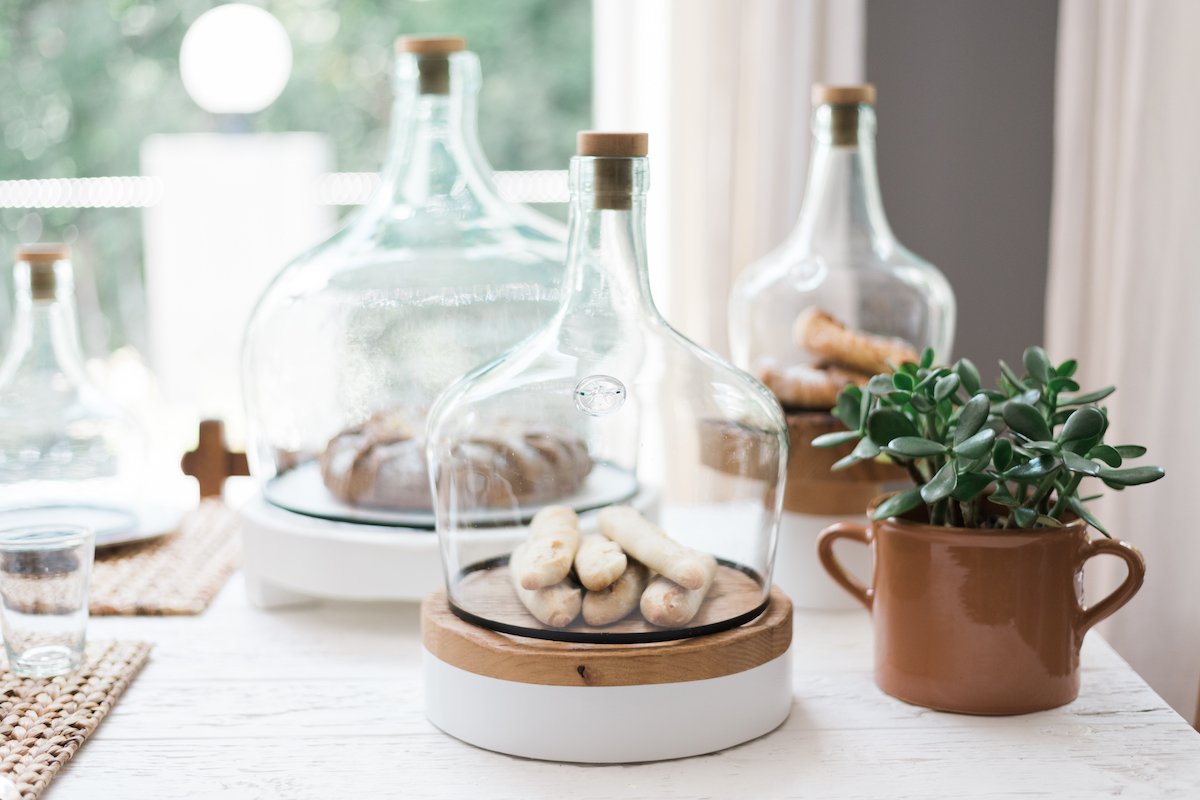 Demijohn Cloche, Medium