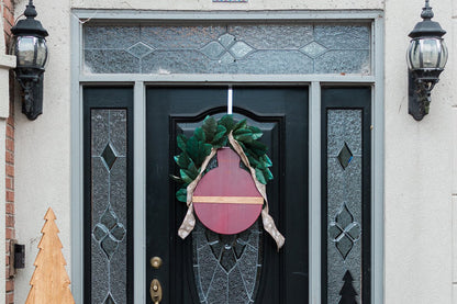 Charcuterie board, merlot mod ornament, small.