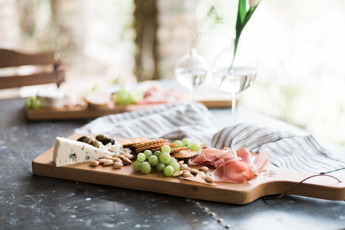 Tapas plank set in natural wood, set of two.