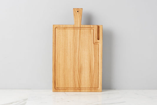 Carving board with wood oiling wax, oak German.